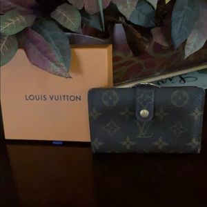 Louis Vuitton Monogram wallet